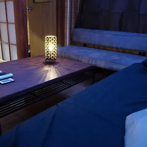  アパート 駅から徒歩4分/ビル3階全体/広い部屋/広い屋上/和室/レインボーブリッジ/お台場 日本