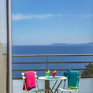 Hôtel-club Du Domaine D'aiguebelle, Ussim France