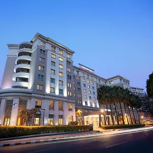 ***** Hotel Parkroyal Myanmar